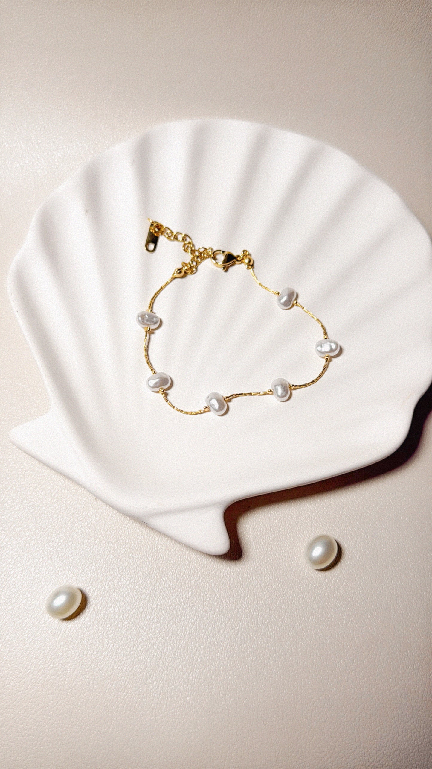 Coastal Pearls Bracelet