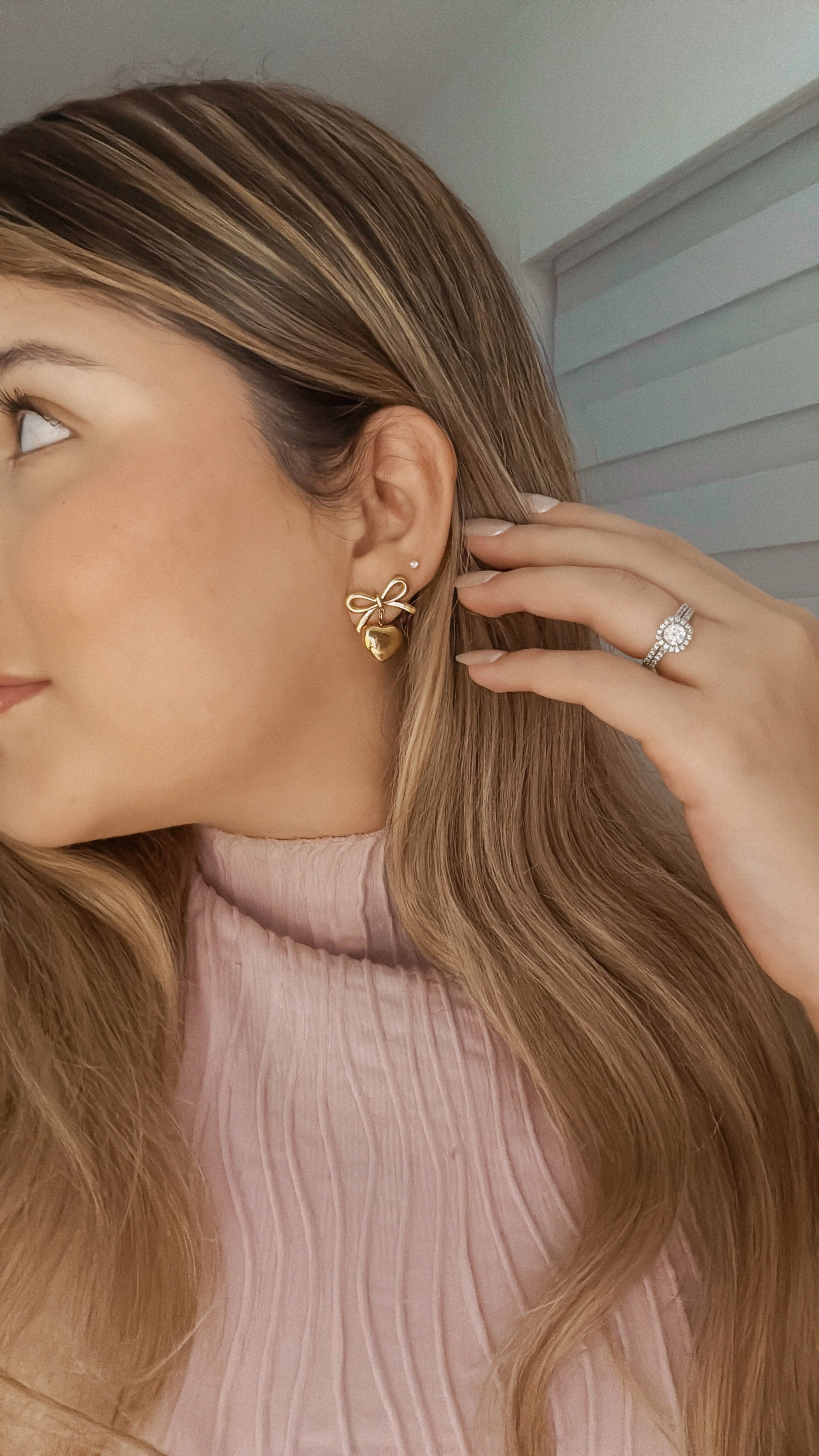 Amore Bow Earrings