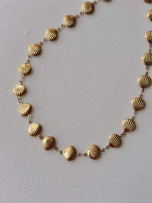 Golden Shells Necklace