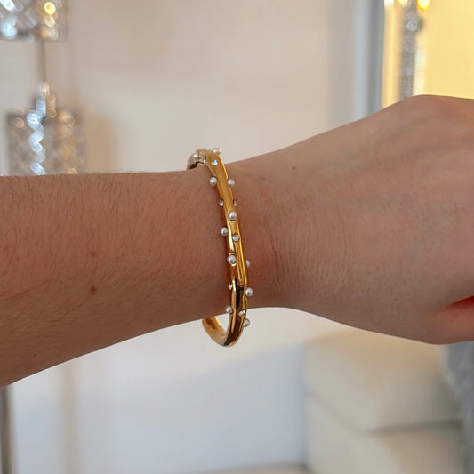 Lumière Pearl Cuff  image 0