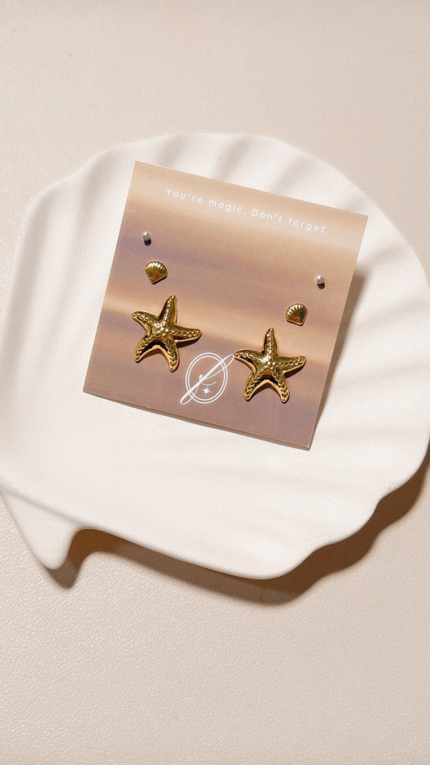 Starry Shore Stud Set