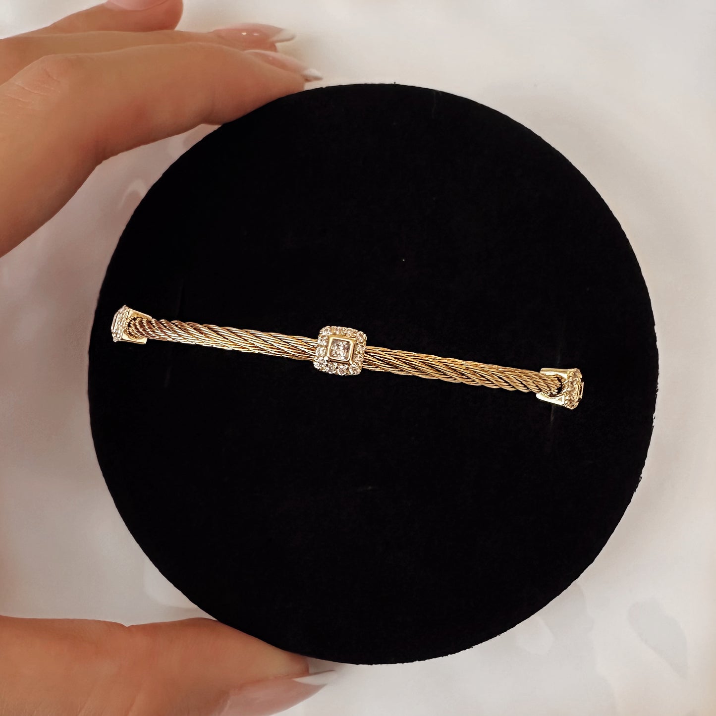 Celeste Brazalete  image 1